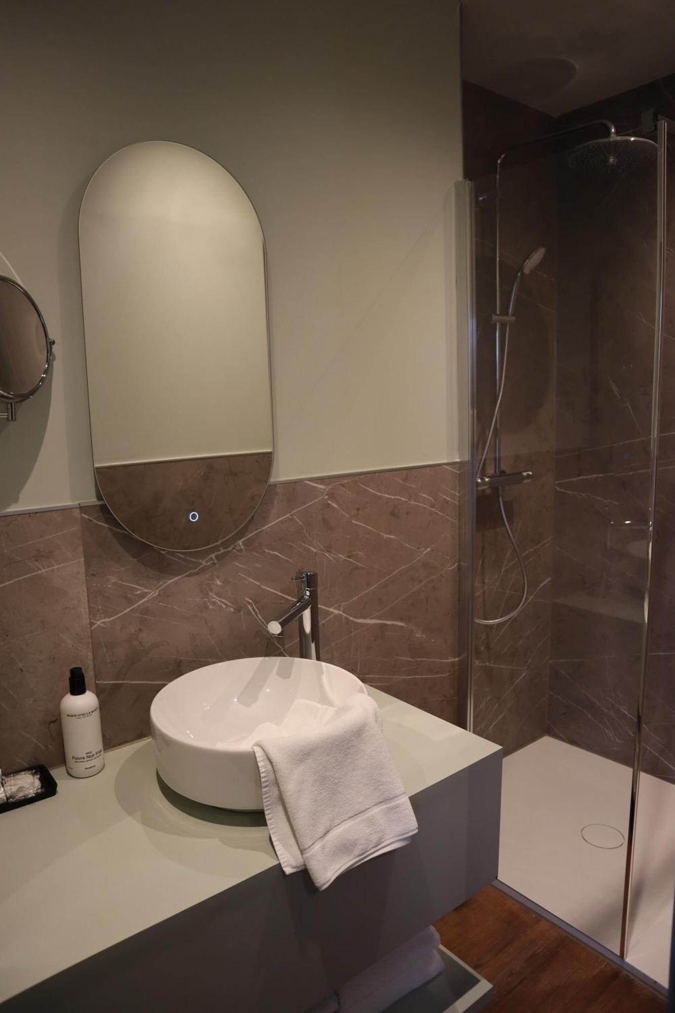 Hotel Central Roosendaal Bagian luar foto