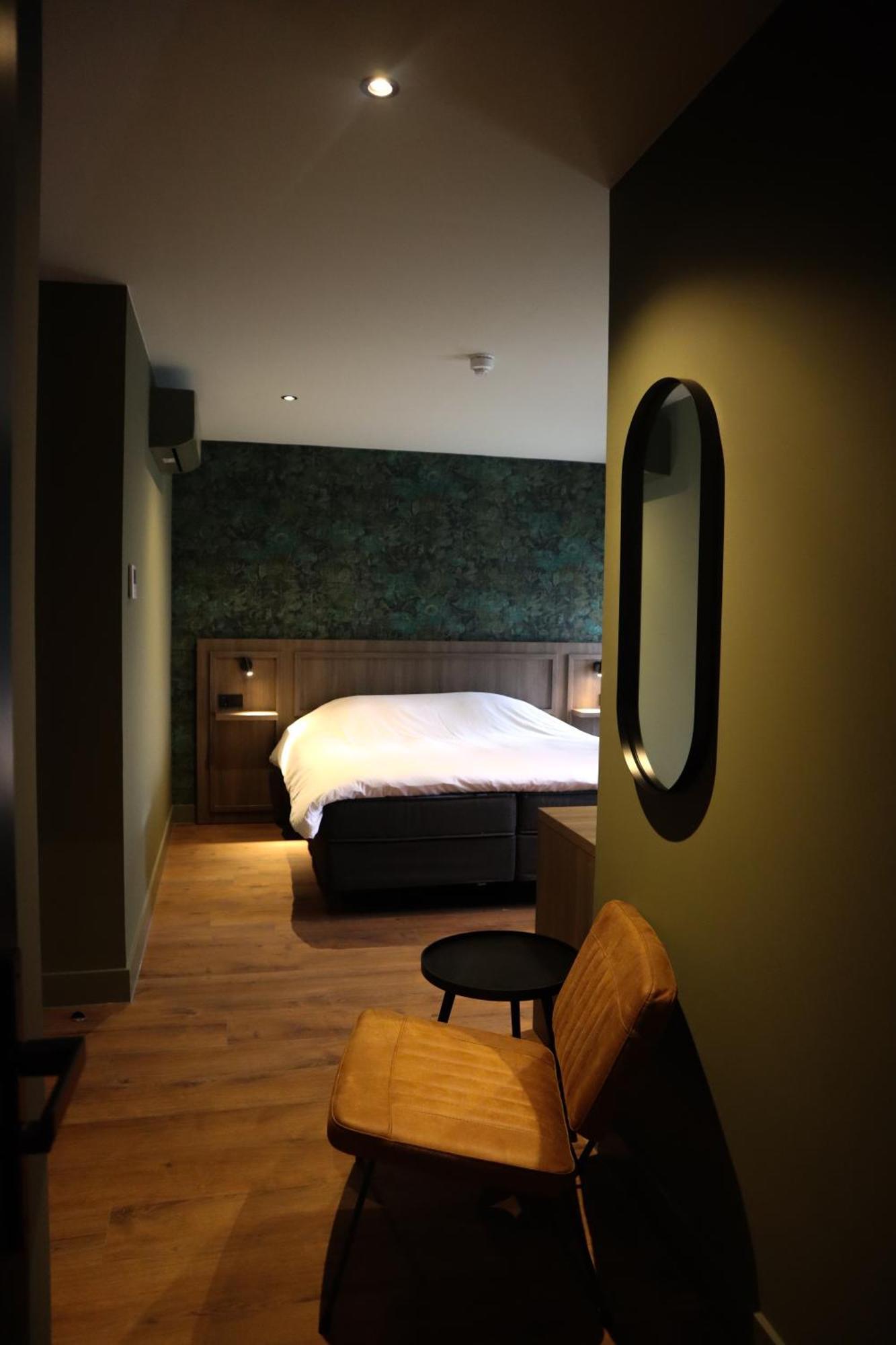 Hotel Central Roosendaal Bagian luar foto