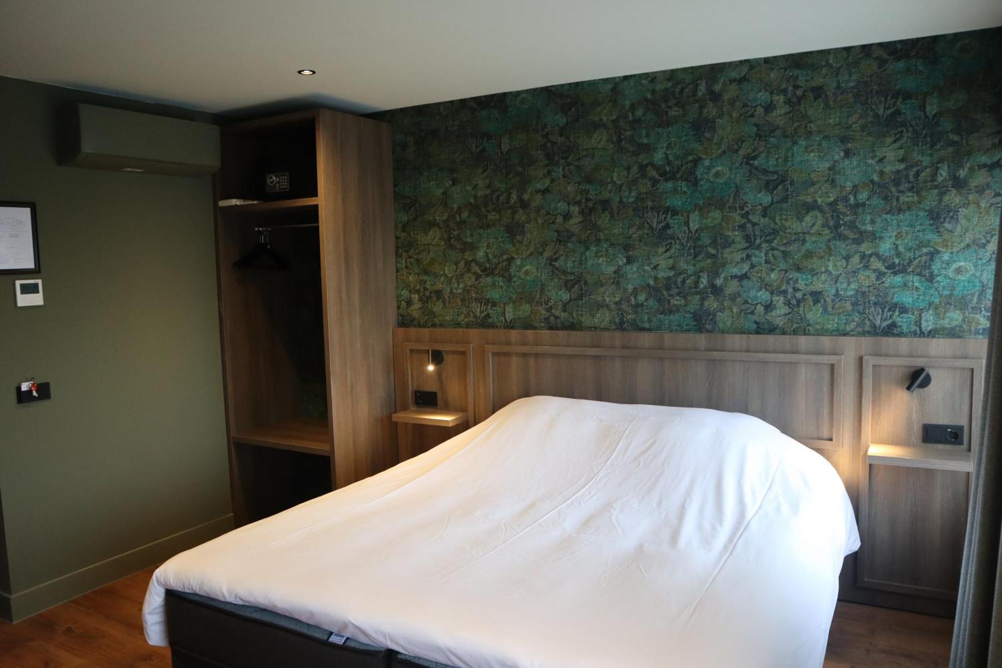 Hotel Central Roosendaal Bagian luar foto
